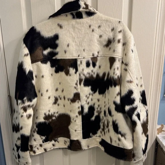 Bernardo Women's Black and Brown Patterned Faux Fur Jacket Cow Print - Picture 3 of 7